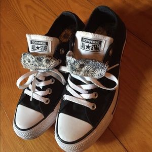 Black and white converse